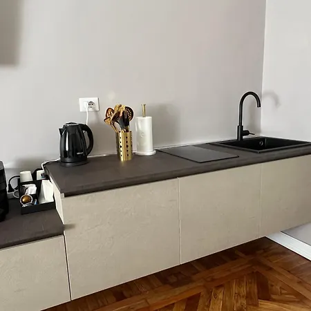 Cavour 4* Turin